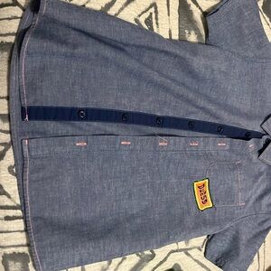 Guess button shirt used